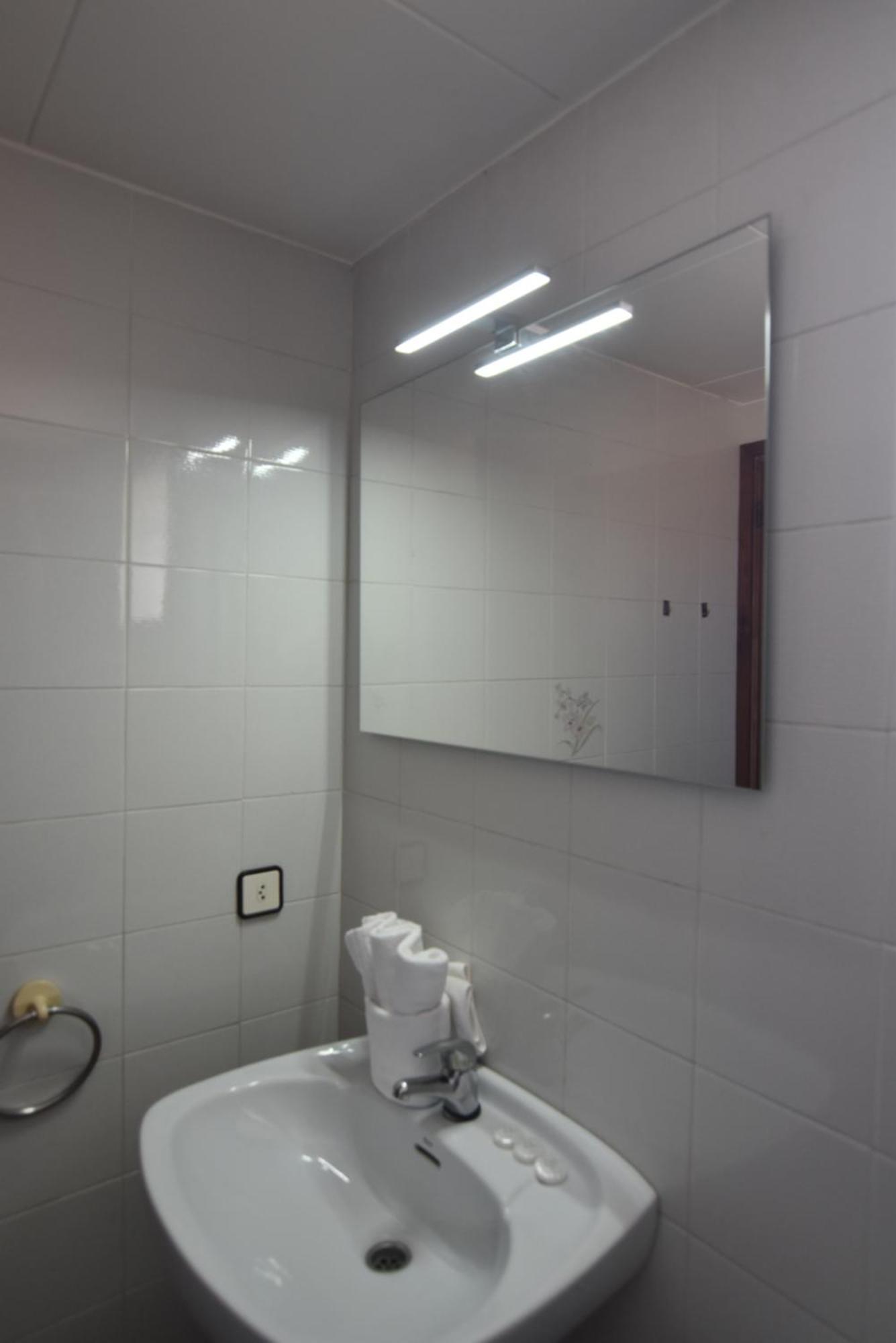 RNET - Sol y Playa Roses Apartment Bagian luar foto